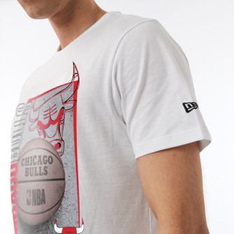 New Era NBA Chicago Bulls Hoop Graphic T-Shirt ''White''