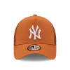 New Era Tonal Mesh New York Yankees Trucker Cap ''Brown''