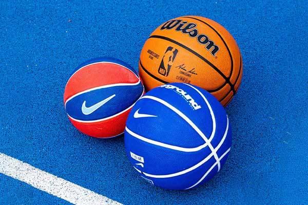 Accesorios de baloncesto: balones, canastas, bolsas y mucho más